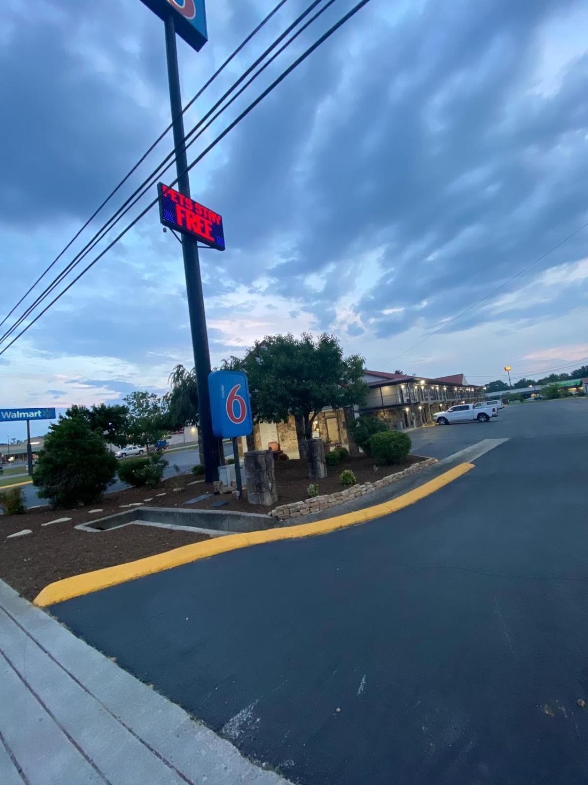 Motel 6 Manchester Tn Exterior foto